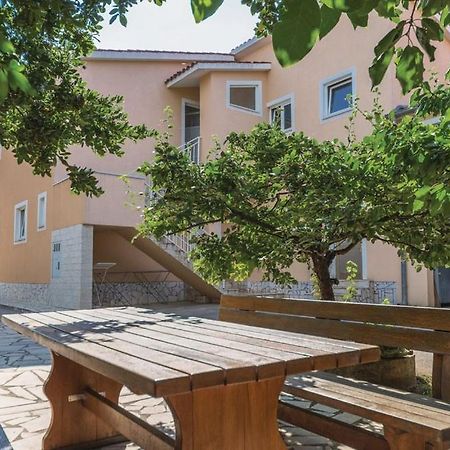 Apartmani Valdebek Пула Екстериор снимка